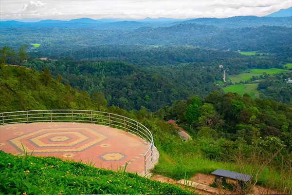 Raja’s Seat Coorg Raja’s Seat in Coorg, a scenic sunset viewpoint in Madikeri