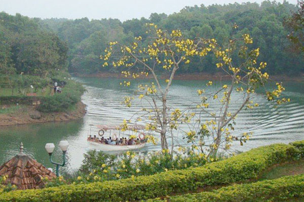 Kaveri Nisargadhama Coorg Kaveri Nisargadhama, a scenic river island park near Coorg